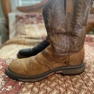 Men’s Ariat size 15 boot like new